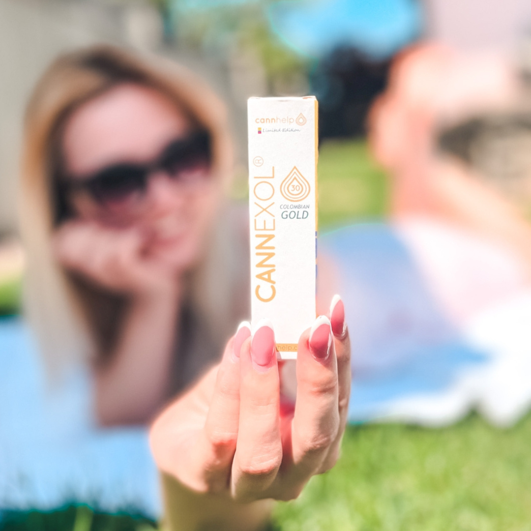 CANNEXOL Close up mit Frau auf Wiese