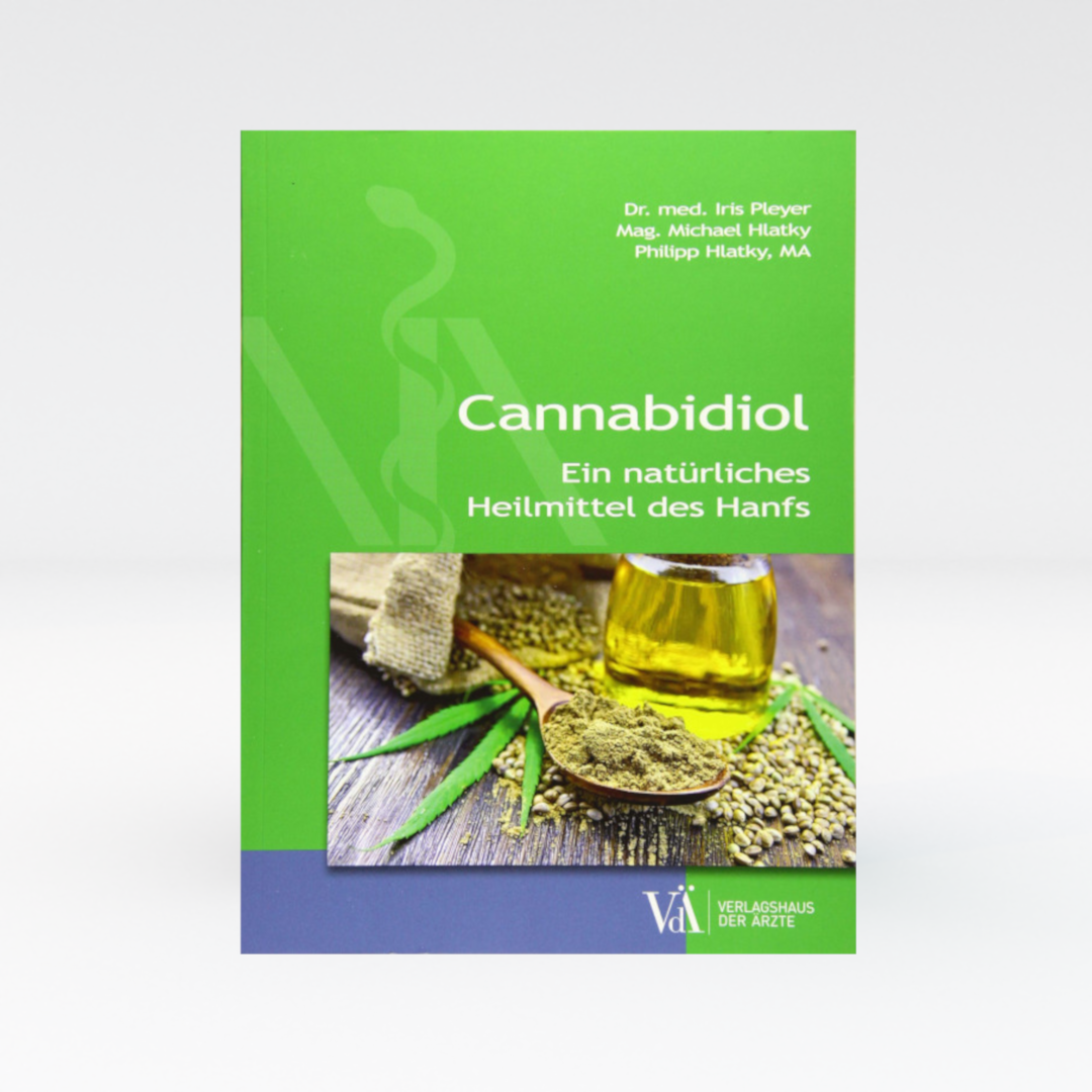 Paperback Cannabidiol: A natural hemp remedy